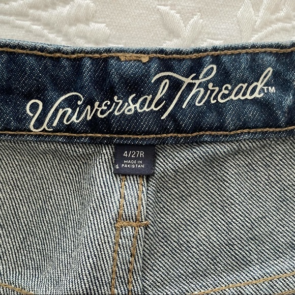 Universal Thread Highest Rise Straight Ripped Jean - Picture 7 of 10